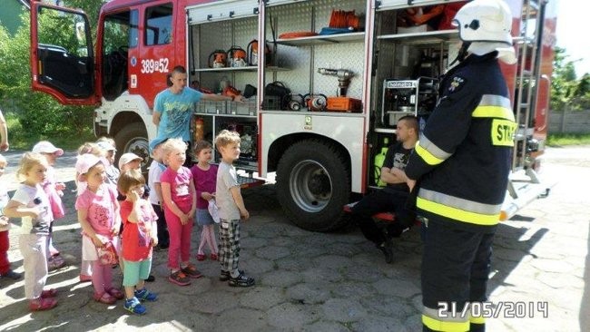 Odwiedziny u strażaków (zdjęcia)