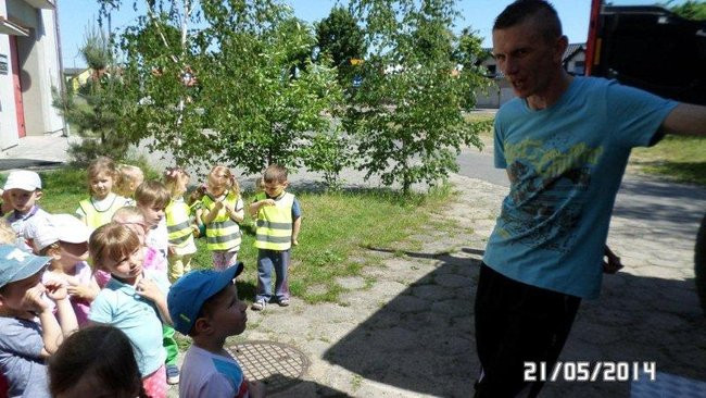 Odwiedziny u strażaków (zdjęcia)