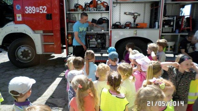 Odwiedziny u strażaków (zdjęcia)