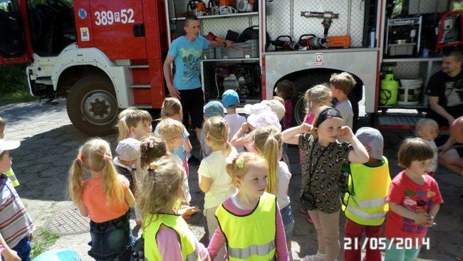 Odwiedziny u strażaków (zdjęcia)