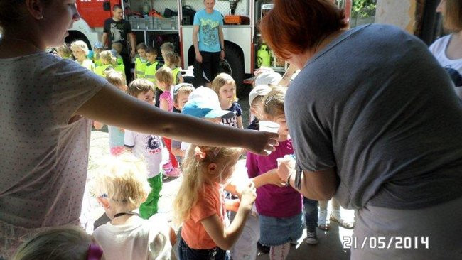 Odwiedziny u strażaków (zdjęcia)