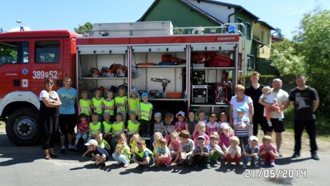 Odwiedziny u strażaków (zdjęcia)