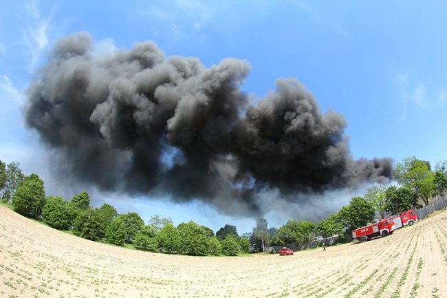 Milion złotych strat po pożarze w Miąskowie (zdjęcia)