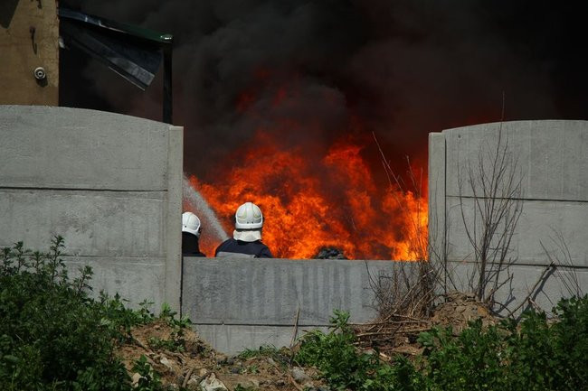 Milion złotych strat po pożarze w Miąskowie (zdjęcia)