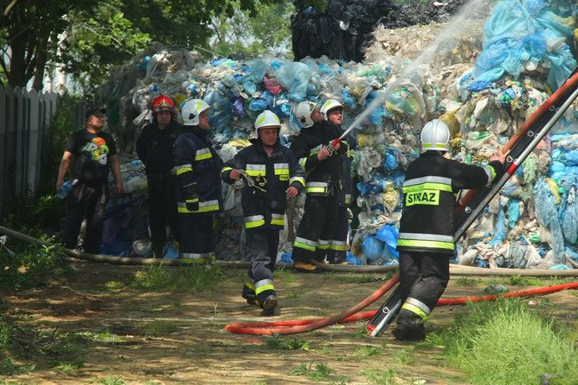 Milion złotych strat po pożarze w Miąskowie (zdjęcia)