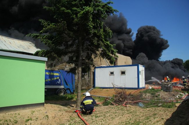 Milion złotych strat po pożarze w Miąskowie (zdjęcia)