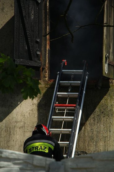 Milion złotych strat po pożarze w Miąskowie (zdjęcia)
