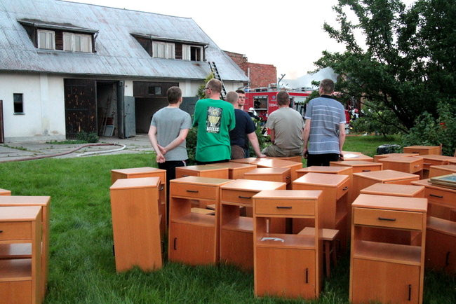 Pożar budynków gospodarczych w Mórkowie (zdjęcia)