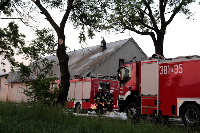 Pożar budynków gospodarczych w Mórkowie (zdjęcia)