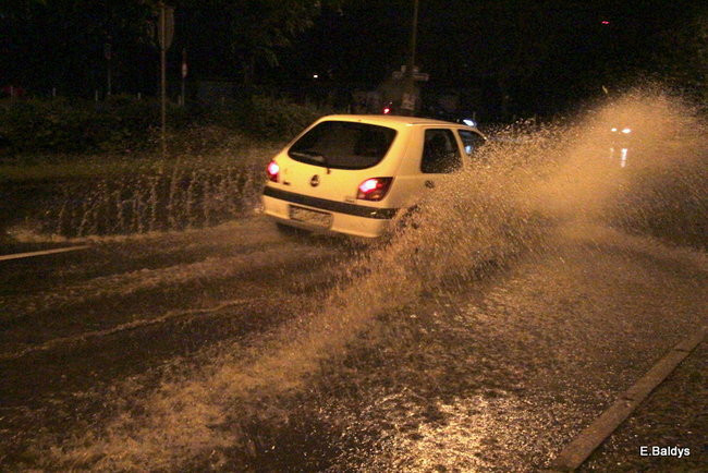 Trwa usuwanie skutków ulewy (zdjęcia)