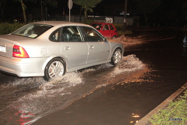 Trwa usuwanie skutków ulewy (zdjęcia)