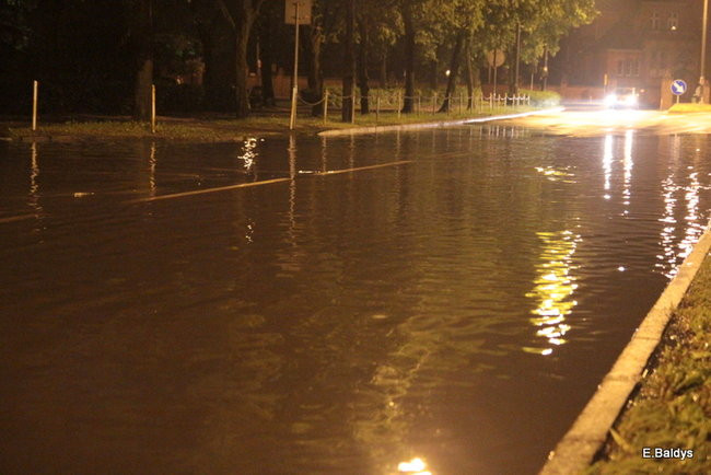 Trwa usuwanie skutków ulewy (zdjęcia)