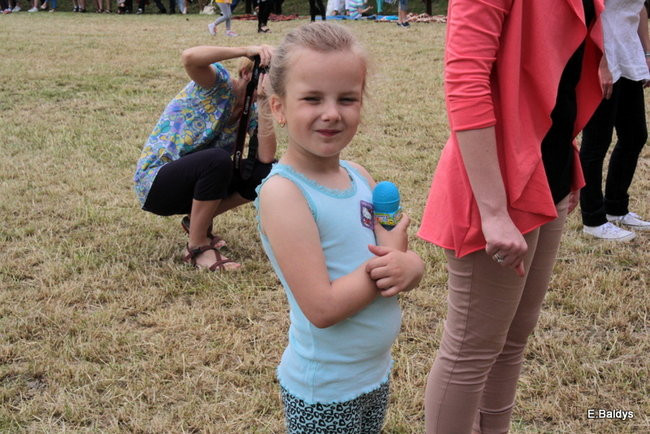 Bawili się w klasztornym ogrodzie (zdjęcia)