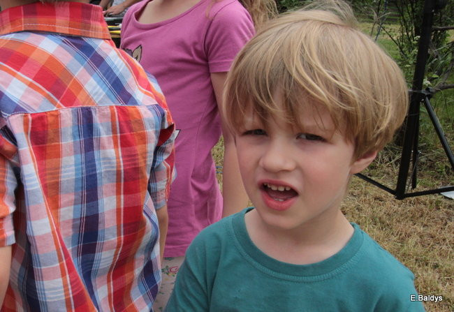 Bawili się w klasztornym ogrodzie (zdjęcia)