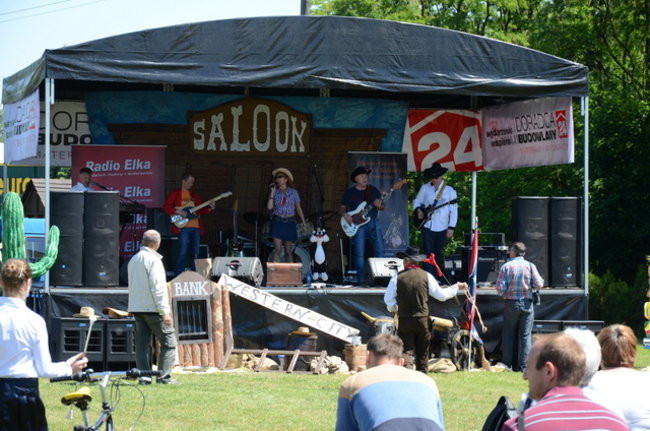 Festyn pod wiatrakami (zdjęcia)