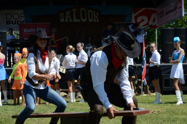 Festyn pod wiatrakami (zdjęcia)