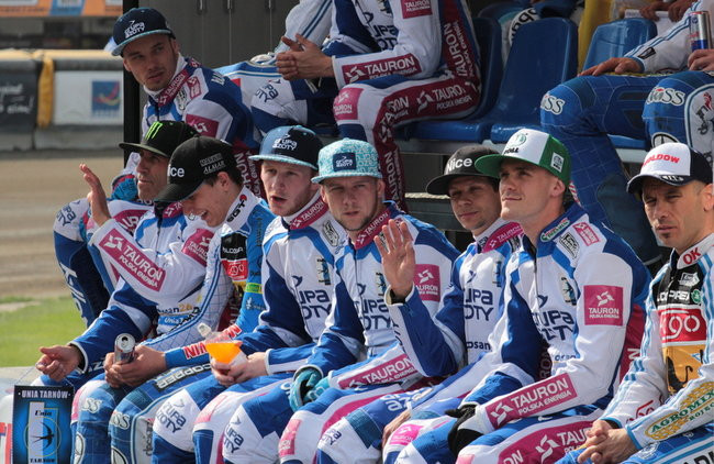 Co tu komentować.. dali ciała...