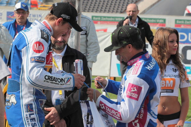 Co tu komentować.. dali ciała...