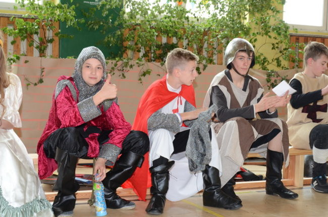 Rycerscy gimnazjaliści (zdjęcia)