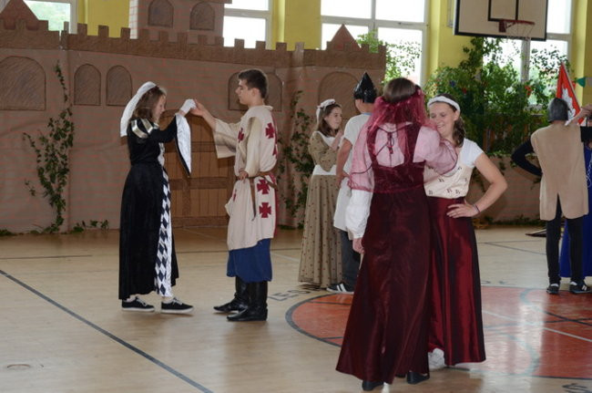 Rycerscy gimnazjaliści (zdjęcia)