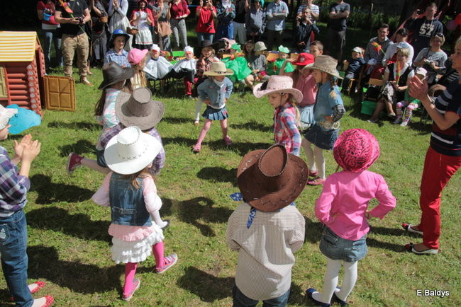 Mamo, tato baw się razem z nami (zdjęcia)