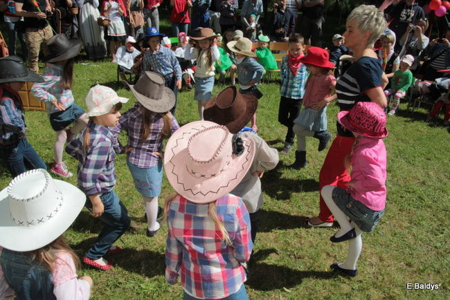Mamo, tato baw się razem z nami (zdjęcia)