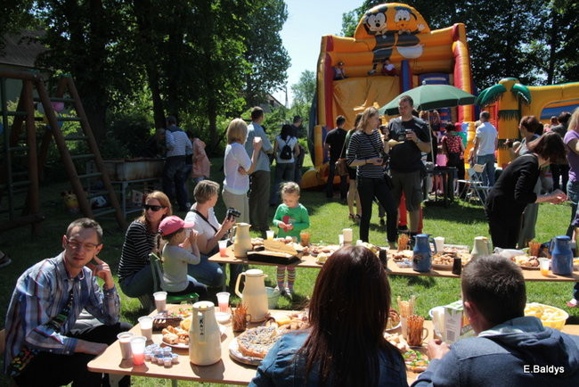 Mamo, tato baw się razem z nami (zdjęcia)