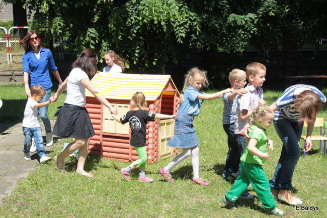 Mamo, tato baw się razem z nami (zdjęcia)