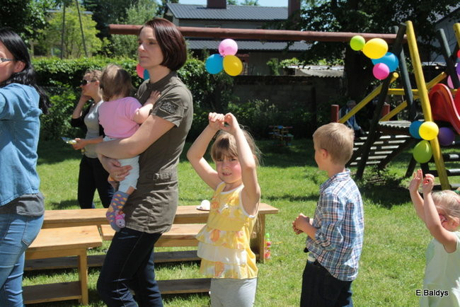 Mamo, tato baw się razem z nami (zdjęcia)