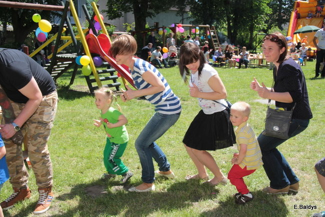 Mamo, tato baw się razem z nami (zdjęcia)