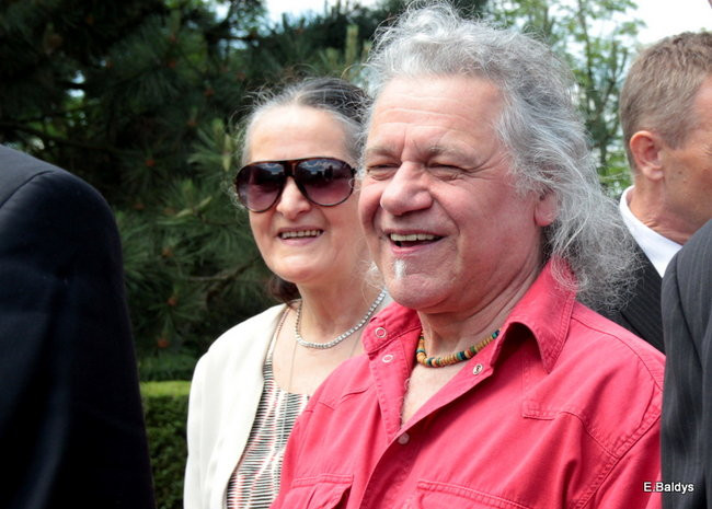 Twórca teatru upamiętniony (zdjęcia)