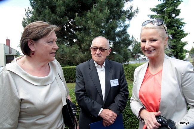 Twórca teatru upamiętniony (zdjęcia)