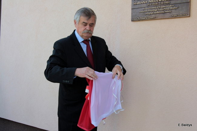 Twórca teatru upamiętniony (zdjęcia)