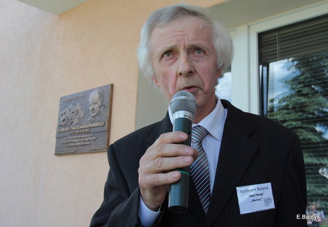 Twórca teatru upamiętniony (zdjęcia)