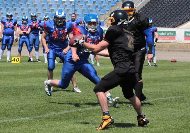 Hunters Leszno polegli na własnym stadionie (zdjęcia)