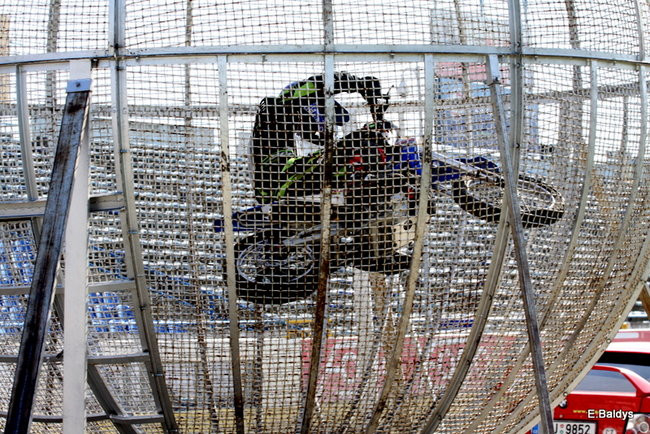 Bez litości dla sprzętu (zdjęcia)