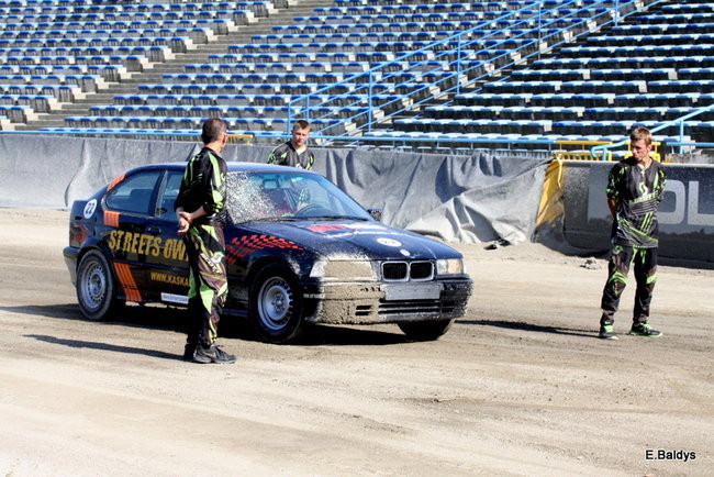 Bez litości dla sprzętu (zdjęcia)