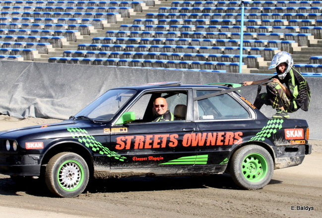 Bez litości dla sprzętu (zdjęcia)