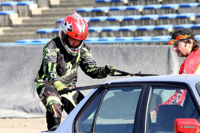 Bez litości dla sprzętu (zdjęcia)