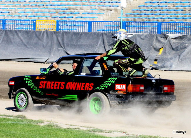 Bez litości dla sprzętu (zdjęcia)