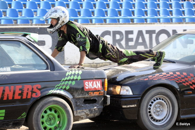 Bez litości dla sprzętu (zdjęcia)