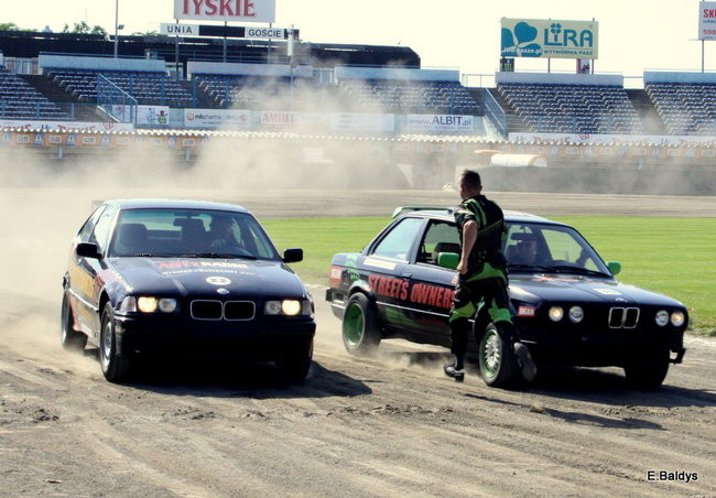 Bez litości dla sprzętu (zdjęcia)