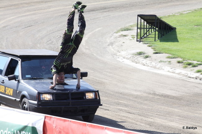 Bez litości dla sprzętu (zdjęcia)