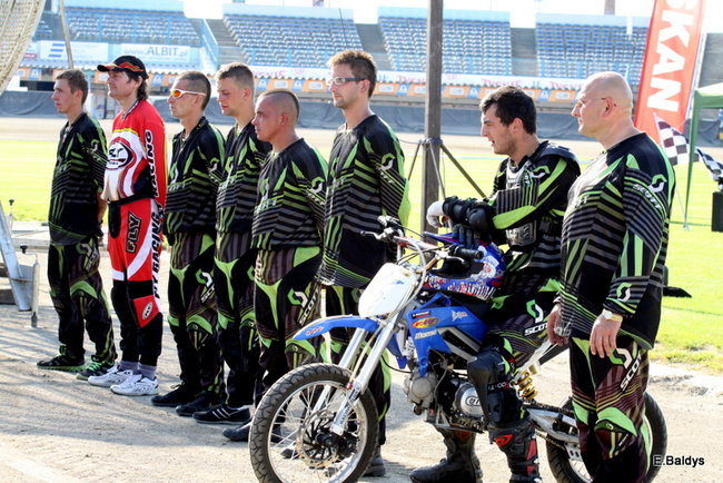 Bez litości dla sprzętu (zdjęcia)