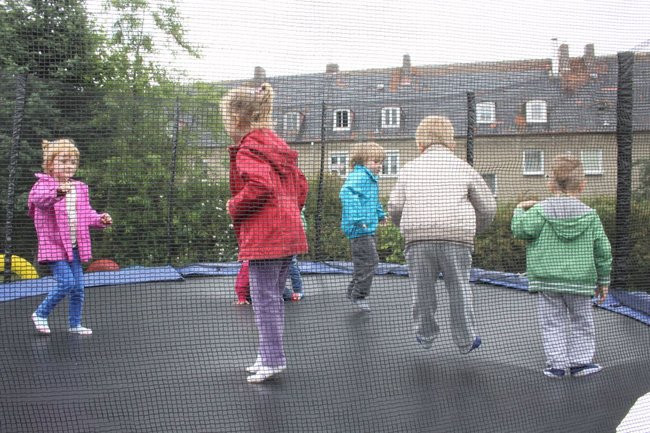 Seniorki w przedszkolu (zdjęcia)