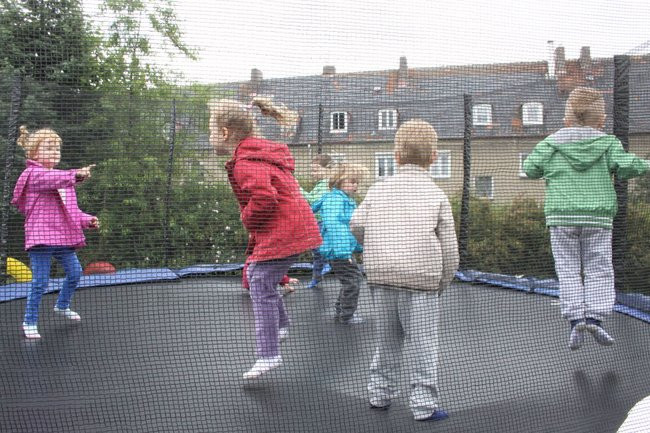 Seniorki w przedszkolu (zdjęcia)