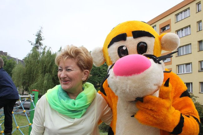 Seniorki w przedszkolu (zdjęcia)