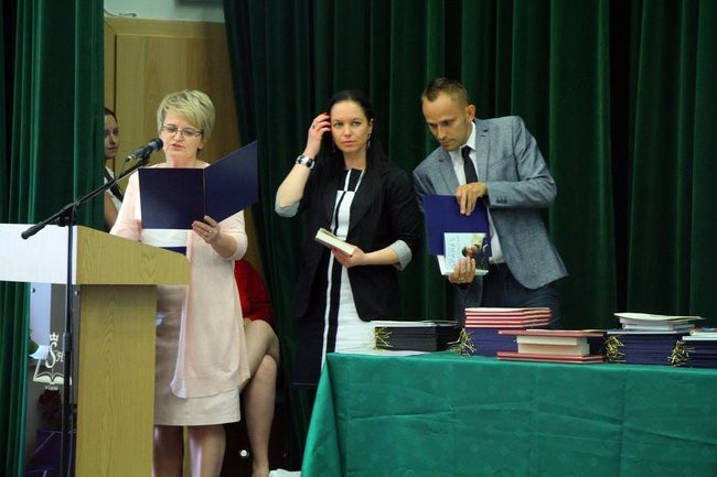 Pożegnanie absolwentów (zdjęcia)