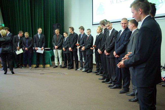 Pożegnanie absolwentów (zdjęcia)