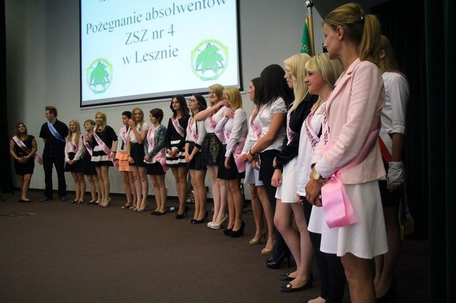 Pożegnanie absolwentów (zdjęcia)